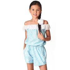 Décolleté arrondi et fermé par des pressions cachés sous patte. Combishort Ete En Coton Bleu Clair Filles 2 16 Ans La Faute A Voltaire