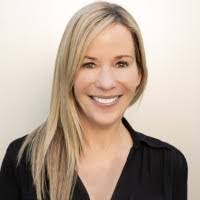 Stephanie Lamberson's Instagram, Twitter & Facebook