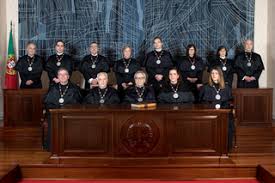 Un tribunal constitucional ou corte constitucional é aquel órgano que ten ao seu cargo, principalmente, facer efectiva a primacía da constitución. Tribunal Constitucional Portugal Wikiwand