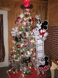 Wonderful Mickey And Minnie Mouse Christmas Tree Decor Mickey Mouse Christmas Tree Disney Christmas Decorations Disney Christmas Tree