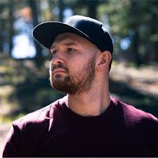 Travis Hyslop's Instagram, Twitter & Facebook