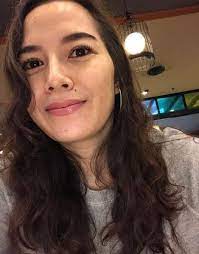 Kakak dari teddy syach, attila syach dan attar syach ini memulai karier di dunia hiburan dengan menjadi seorang model. Mengenal Vonny Cornelia Calon Istri Baru Atalarik Syah