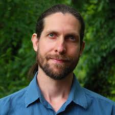 Daniel Stuart's Instagram, Twitter & Facebook