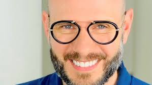 Palm Springs author Steven Rowley and 'The Guncle' return in sequel