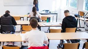 Ein minderjähriger tatverdächtiger wurde festgenommen, wie die dortmunder polizei am. Ajs Otckwtstkm