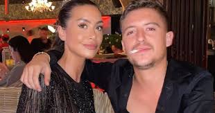 Add a bio, trivia, and more. Exclusieve Foto S Lil Kleine En Jaimie Vaes Samen Gespot Op Ibiza Shownieuws
