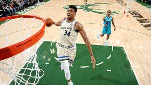Browse and share the top giannis antetokounmpo dunk gifs from 2020 on gfycat. B R Countdown Giannis Antetokounmpo S Best Dunks This Season Youtube