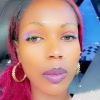 Abby Dinkins's Instagram, Twitter & Facebook