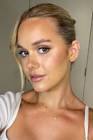 Kate Ashman Makeup Artist: South Yarra makeup artist