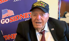 100-year-old WWII veteran visits Charleston while touring all 50 states