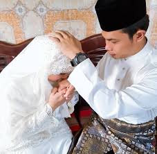 Being born and raised in a poor family did not prove to be a hindrance for celebrity chef datuk redzuawan ismail or chef wan, to excel. Serina Chef Wan Sah Bergelar Isteri Pilih Pegawai Polis Sebagai Teman Hidup The Malaya Post