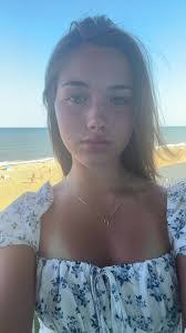 Hannah Costin's Instagram, Twitter & Facebook