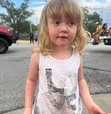 Jessica Runyan's Instagram, Twitter & Facebook