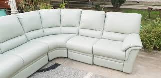 Kao i ostali namještaj u vašem domu, tako i kožna garnitura zahtjeva određenu brigu i čišćenje. Kozna Ugaona Relax Garnitura Kozne Garniture Lidija Facebook