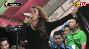 Dia sering berpakaian seadanya kalau di rumah. Rosalina Musa Berpakayan Seksi Kak Ros Sangka Akan Lumpuh Kini Belajar Berjalan Semula Rosalina Musa Kak Ros Bakal Duet Bareng Pedangdut Tanah Rosalina Musa Cantik Gatwoal