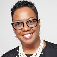 Sandra Rush's Instagram, Twitter & Facebook