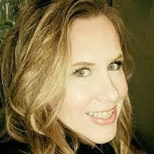 Lori Chatham's Instagram, Twitter & Facebook