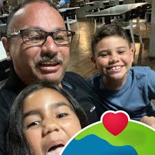 ✨🎶“El flow no está a la venta” 🎶✨ • Behind the scenes Rysa's Shooting.  📸🖤 • Nos vemos esta noche a las 8pm 📺😁 Raymond y sus Amigos Telemundo  PR #joealisfilippetti #actress #puertorico #telemundopr #tvshow