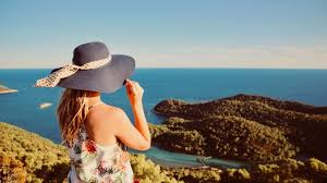 In kroatien ist homosexualität gesetzlich respektiert, wird aber in teilen der gesellschaft nicht akzeptiert, insbesondere außerhalb der größeren städte und der tourismusgebiete. Mljet The Croatian Green Island Reporter On The Road