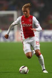 Born 6 october 1997) is a danish professional footballer who plays as a forward for french football club nice and the denmark. Kasper Dolberg Photostream Young Football Players Soccer Players Afc Ajax