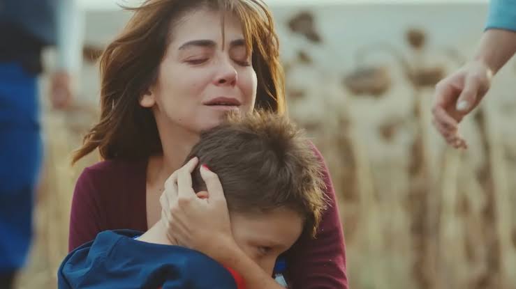 La forza di una donna, Anticipazioni e Trame Turche: Ceyda ed Emre non sono  i genitori