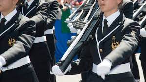 Il bando di concorso interno 300 sergenti esercito 2017 è stato pubblicato sulla gazzetta ufficiale della repubblica italiana il pubblicato il bando di concorso interno 300 sergenti esercito 2017. Concorso Interno 154 Allievi Marescialli Marina Militare 2017