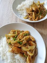 British Takeaway Inspired Chinese Chicken Curry Eatexploreetc Com Chinese Chicken Healthy Chinese Recipes Chinese Curry Recipe