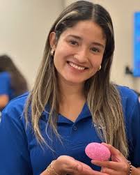 Did you know that Yuma Regional Medical Center's student volunteers come  together monthly to spread kindness throughout YRMC and the community?  These outstanding Yuma-area youth have been involved in numerous  initiatives, such