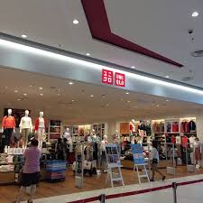 9 there are six levels in the mall, with more than three hundred retail and f&b stores. Uniqlo Ground Floor Paradigm Mall Johor Bahru