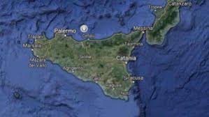 Vi sono molti morti e parecchie centinaia di case crollate. Lun3lpmmrvg3sm