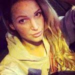 Elizabeth Schmelter's Instagram, Twitter & Facebook