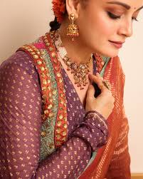 Meri halki si ummeed ko, uss se roshni mili, Qhwaab sab zinda hue, phir  zindagi mili ... @merainna #Kaafir premiers June 15