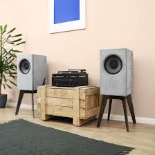 Ruprecht Betonlautsprecher Beschallen Problemlos Jedes Loft Das Massive Gehause Und Die Fein Abgestimmten Frequenzweic In 2020 Lautsprecher Passive Lautsprecher Audio