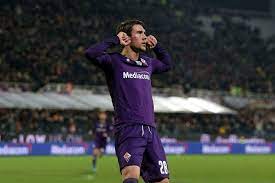 Serbia international dusan vlahovic, who scored 21 goals in 37 appearances for fiorentina last season, is one of a number of strikers tottenham are looking at, including inter milans lautaro martinez Juventus Falling Behind For Vlahovic But Still Interested In Two Other Fiorentina Players Juvefc Com