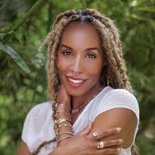 Crystal Streets's Instagram, Twitter & Facebook