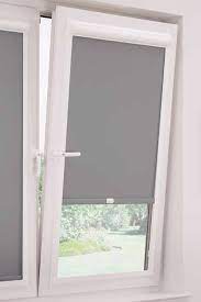 Tende da bagno a vetro tende da bagno a vetro le tende sono un complemento determinante per l'aspetto della casa, su di esso incidono in modo deciso e dunque la scelta deve essere ponderata con cura, valutando una serie di elementi: Tende Moderne Per Il Bagno A Casa Di Guido