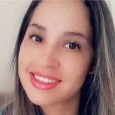 Marta Ray's Instagram, Twitter & Facebook