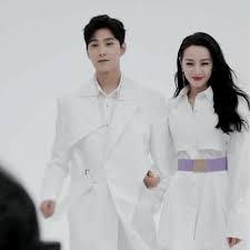 Thế nhưng thật không may, nữ chính kiều tinh tinh (địch lệ nhiệt ba) đã trở thành nhân vật tiếp theo ăn phốt. K Dodgh Kzaijm