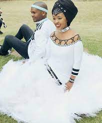 Beautiful Xhosa Bride In Feathered Umbhaco Wedding Dress With Black Doek And Choker South African Traditional Dresses African Fashion Traditional Xhosa Attire