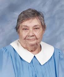 Edith Lynn's Instagram, Twitter & Facebook