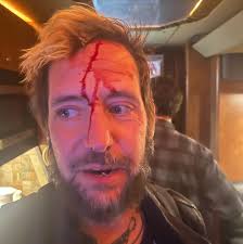 Well, what a wonderful day off in Chicago yesterday, started off with a  bang! There we were parked in some lot near the hotel and another bus pulls  up and our lighting