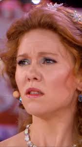 Did you notice André's special Formula 1 brooch yesterday? It was  custom-made by André's friend Pierre from Marbeau Jewelry 💍 Isn't it  beautiful?