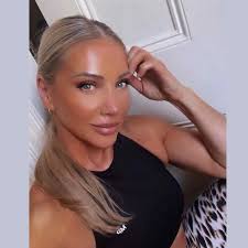 𝒦𝒶𝓉𝒽𝓁𝑒𝑒𝓃 𝐻𝑒𝓌𝑒𝓉𝓉 (@katie.hewett) • Instagram photos and videos