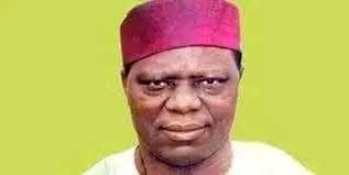 Frank is short, Innocent is stingy, Ekpeno is illiterate n paul is broke,  that's hw some ladies clocked 40yrs witout a husband😀