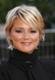 Some women are just blessed with plump cheeks that they couldn't get rid of. 23 Short Hairstyles For Chubby Faces