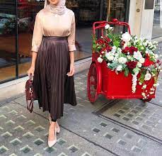 Hundreds of colours in the latest styles of maxi hijabs. 21 Modest Ways To Style Long Pleated Skirts With Hijab Fashion Zahrah Rose