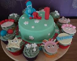 Iggle Piggle Birthday Cake And In The Night Garden Cupcakes Birthday Cake Cake Cupcake Cakes