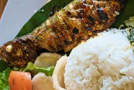 * ikan bakar batu putih opened its metal doors 15 years ago, across the street from where it * ikan bakar batu putih is no exception. Nasi Beriani Gam Paklong Ipin Nasi Putih Ikan Bakar Facebook