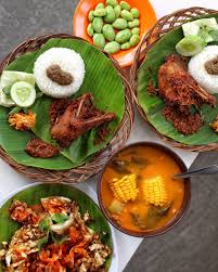 4.5out of 5based on satay,1,satay lilit ayam,1,sausage bun,1,sayap ayam madu,1,sayur bayam masak air,1,sayur. 10 Tempat Makan Di Tebet Yang Santuy Dan Enak