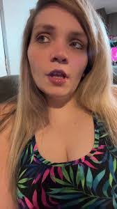 Cassie Booth's Instagram, Twitter & Facebook